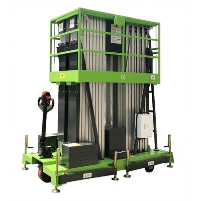 Capacità di carico mobile manuale della Tabella di sollevamento della piattaforma di lavoro aereo di Punshing dell'albero triplo 12m 300Kg