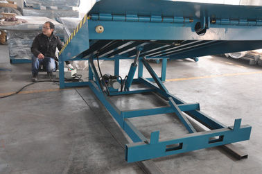rampa stazionaria del magazzino del contenitore 6000Kg, piattaforme di accesso idrauliche regolabili